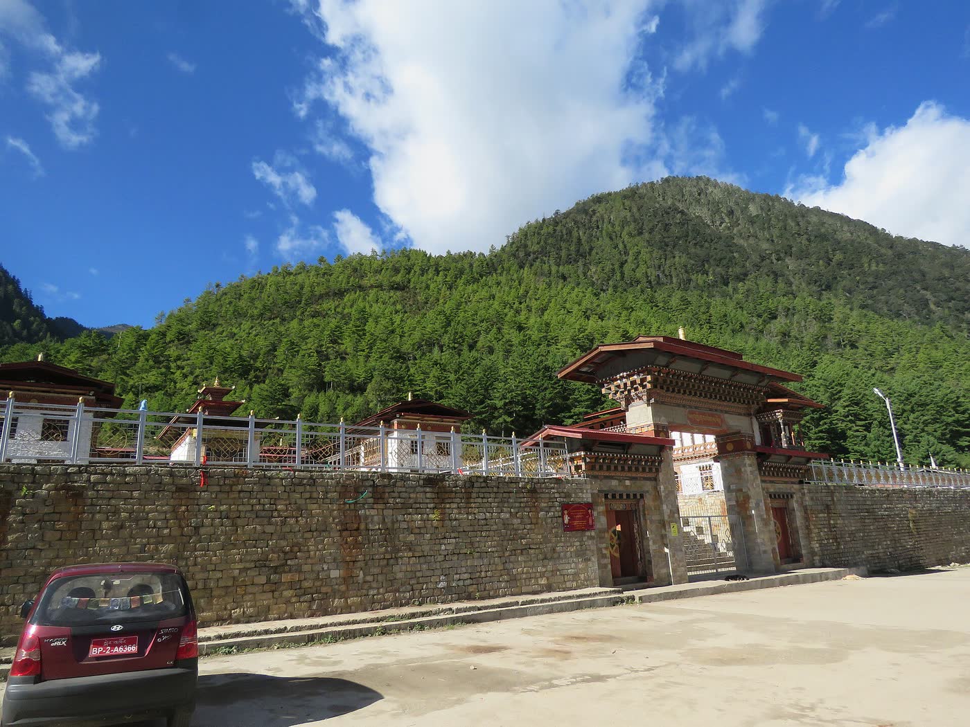 Lhakhang Karpo
